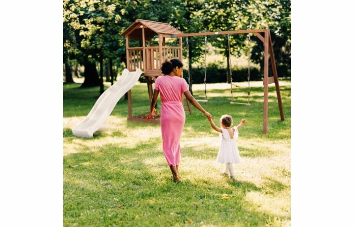 Beach Tower Speeltoren Met Dubbele Schommel Bruin Witte Glijbaan - Afbeelding 7
