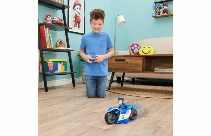 Paw Patrol The Movie Chase's RC Motorfiets - Afbeelding 5